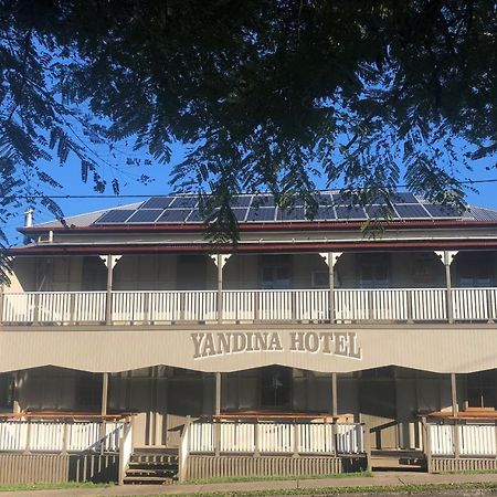 燕地那酒店 Yandina 外观 照片