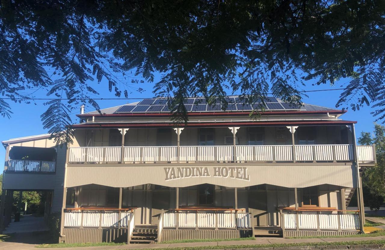 燕地那酒店 Yandina 外观 照片