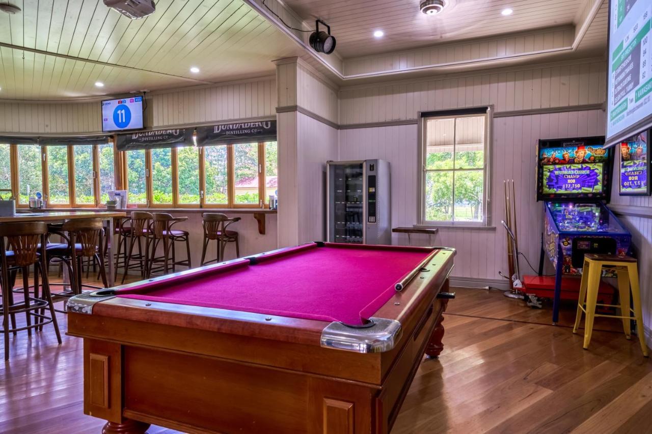 燕地那酒店 Yandina 外观 照片